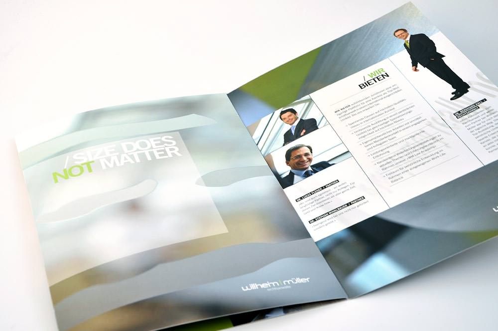 Innenseite Unternehmensfolder Leistungen