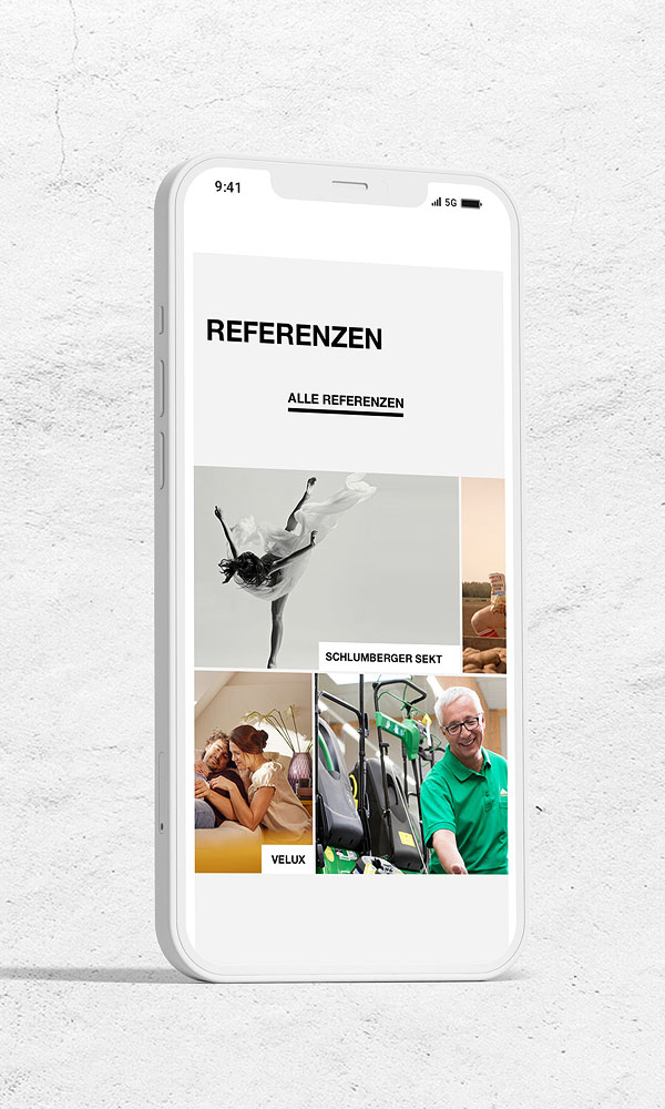 Montage Startseite Referenzen auf Smartphone